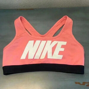NIKE Women’s Sports Bra